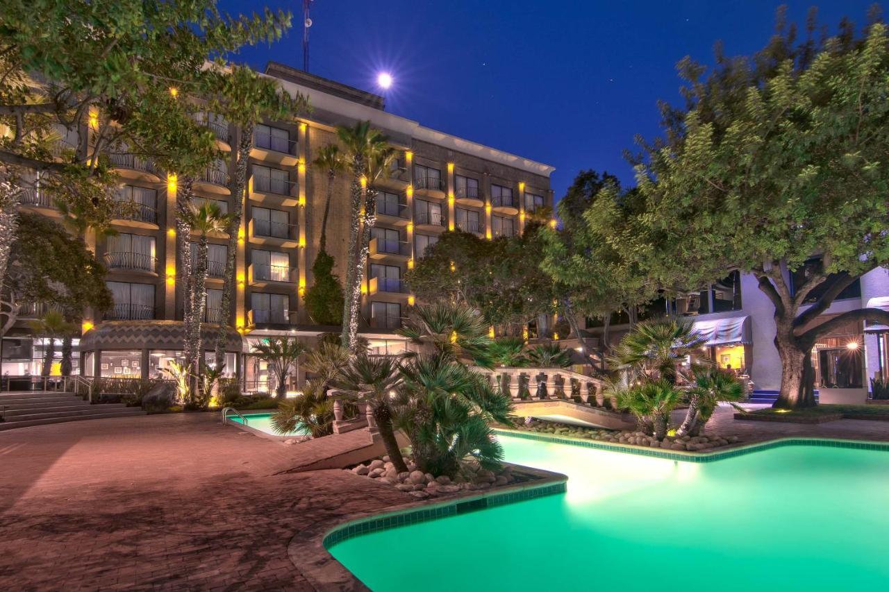 Hotel Lucerna Tijuana Luaran gambar