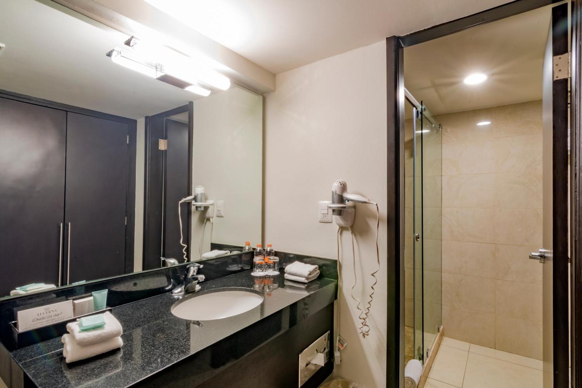 Hotel Lucerna Tijuana Luaran gambar