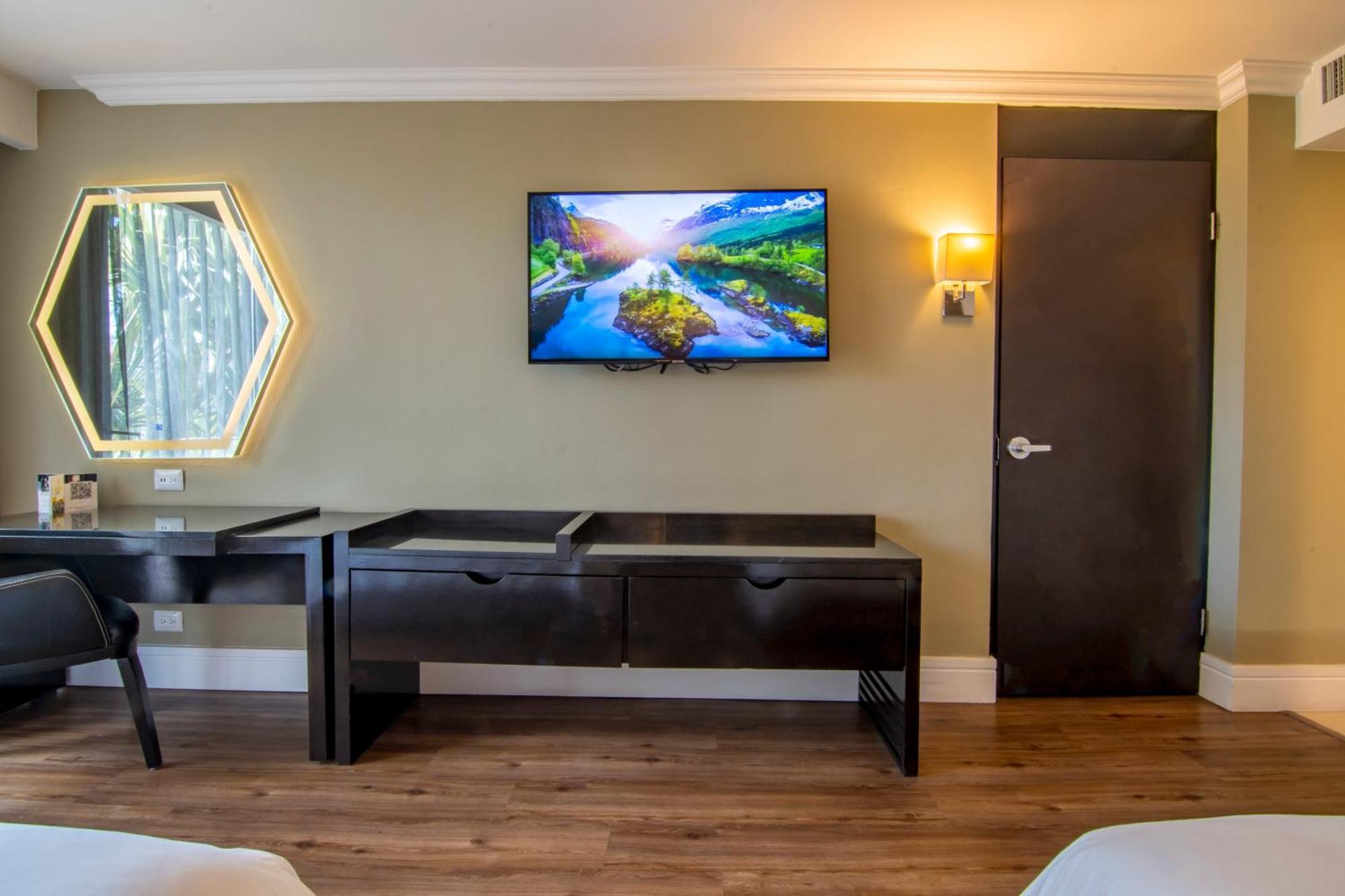 Hotel Lucerna Tijuana Luaran gambar