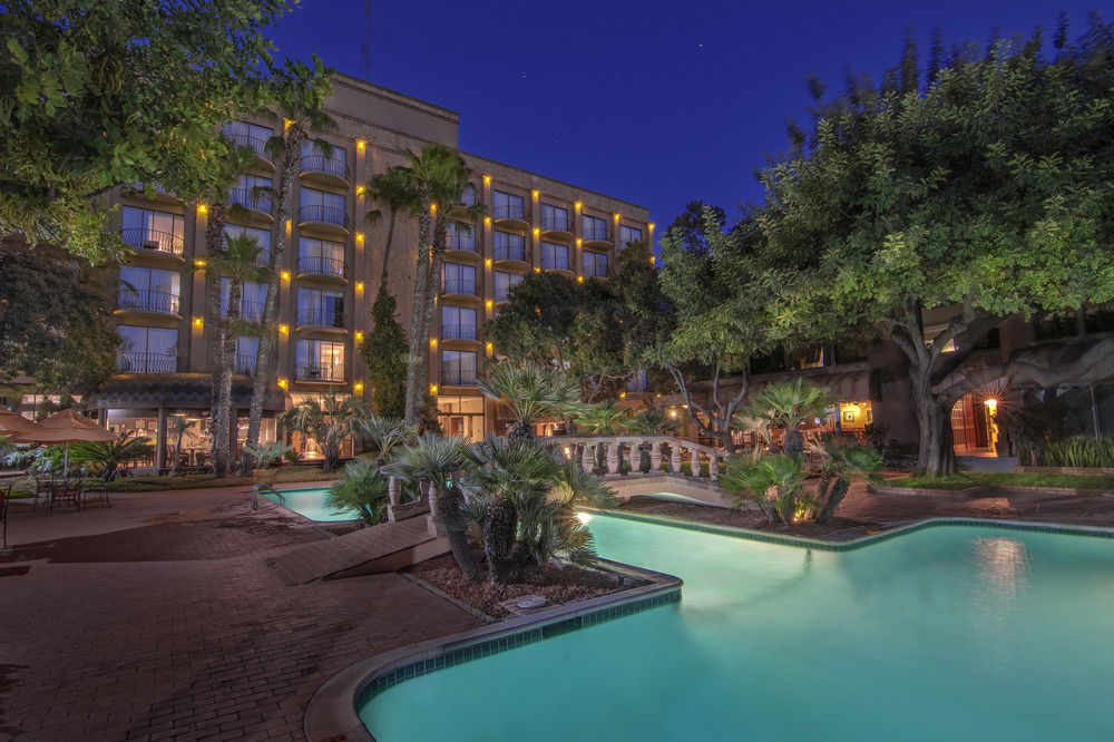 Hotel Lucerna Tijuana Luaran gambar